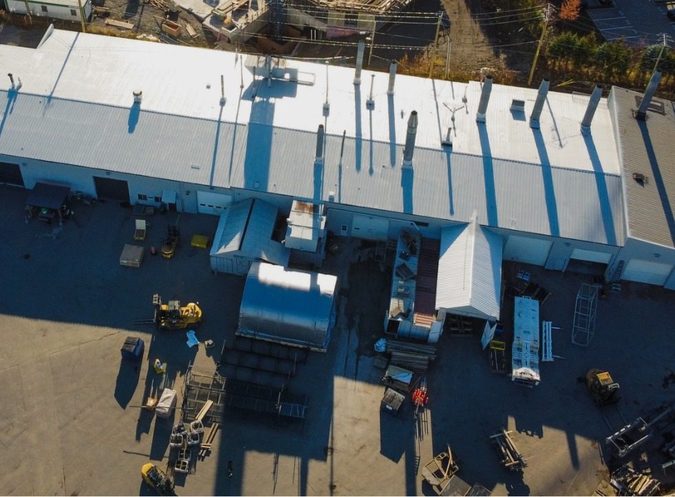 Vue aérienne des installations Sablage au Jet 2000 à Boisbriand